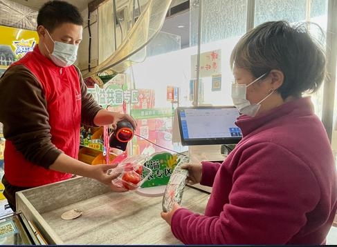 志愿紅 助力老年人跨越數字鴻溝，煥發農產品零售新活力